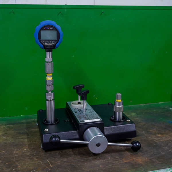 Dead Weight Tester