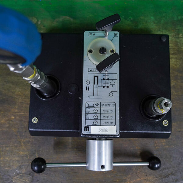 Dead Weight Tester - Image 2